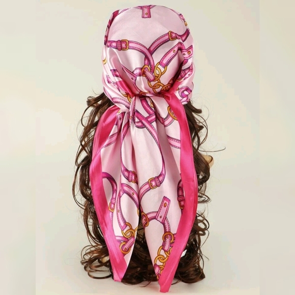 Accessories - Luxury Style Silk Scarf